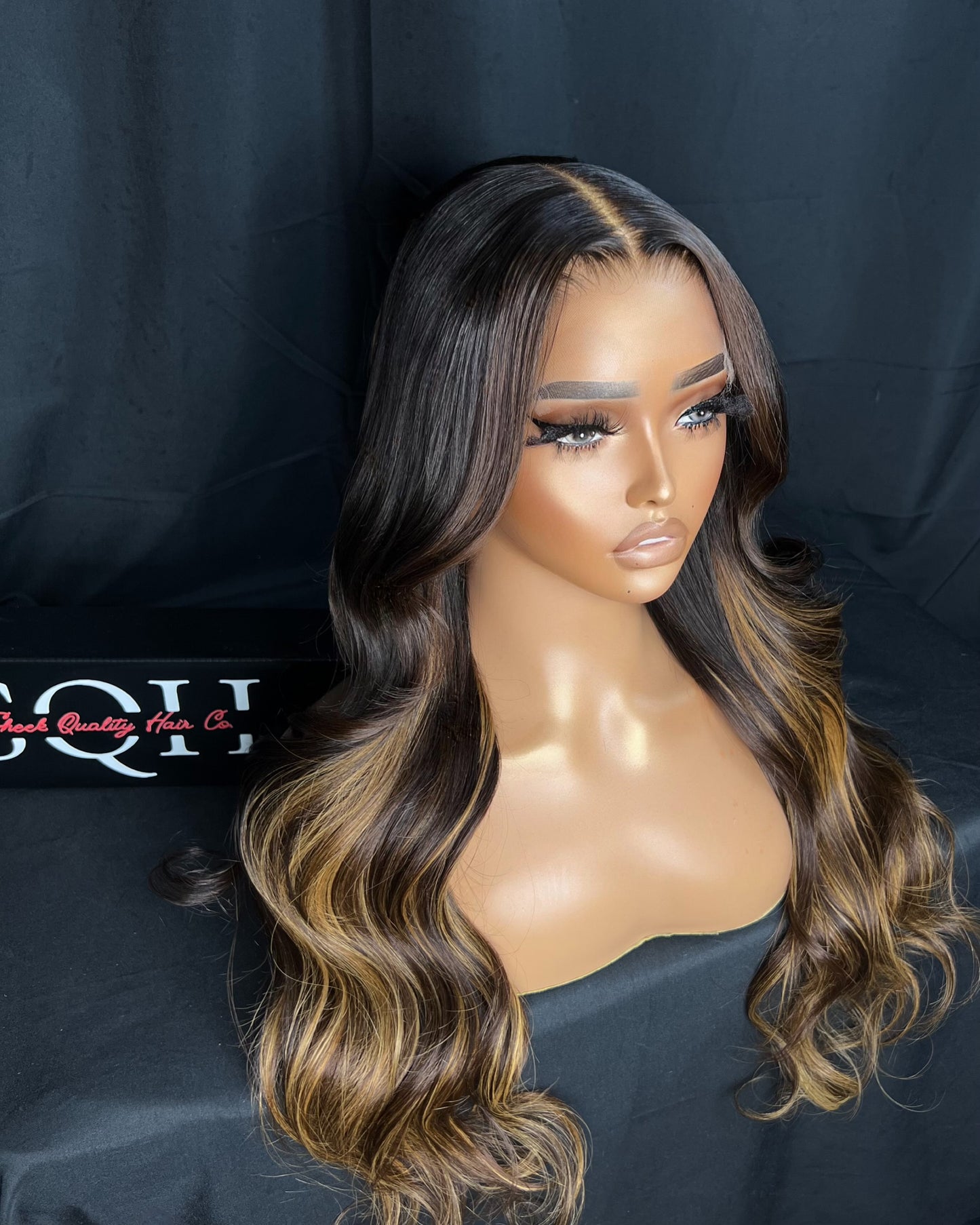 “AQUILA” 5x5 HD LACE, 24-INCH WIG, STRAIGHT WIG, LAST 3 YEARS PLUS