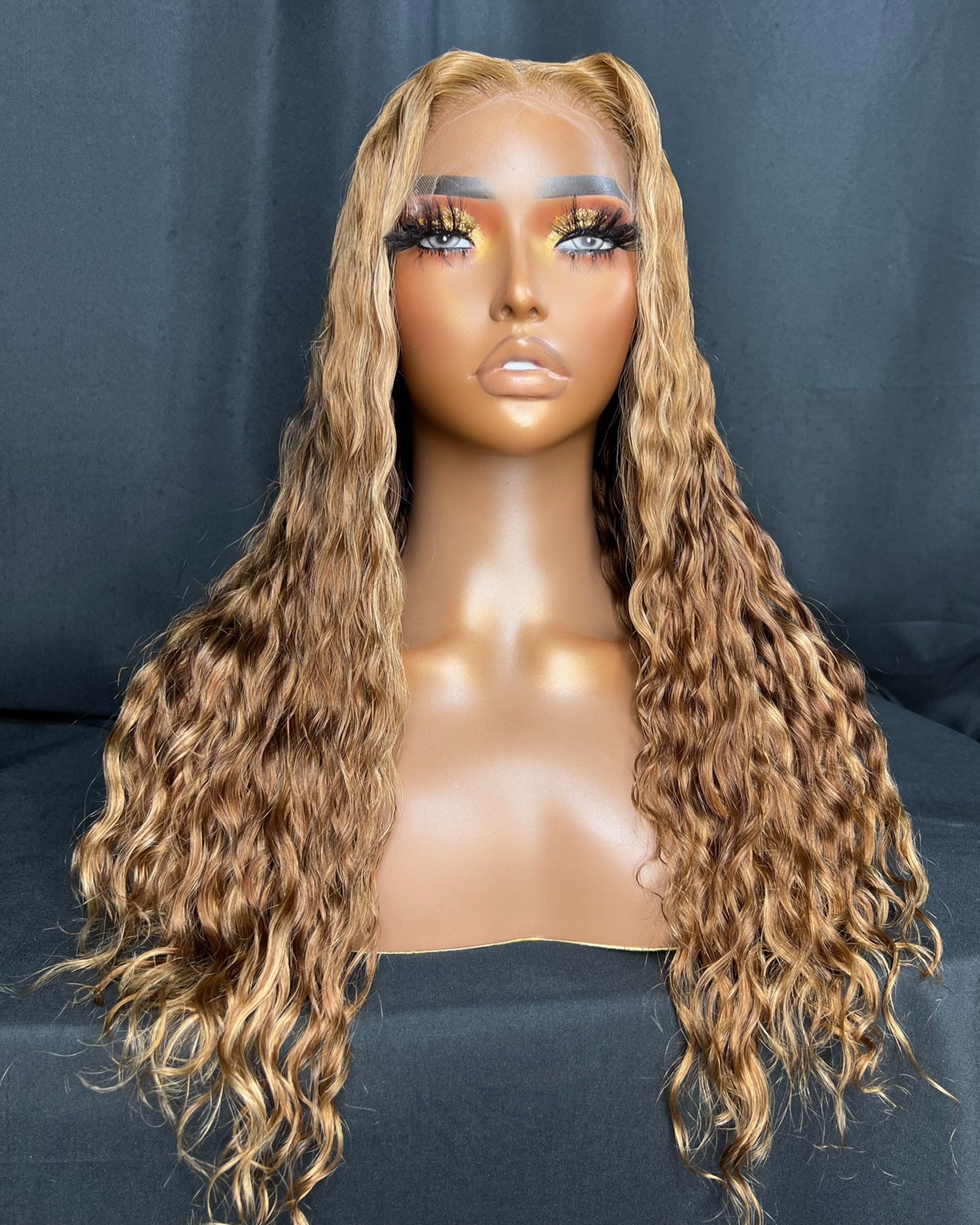 "REESE" 5X5 HD LACE CLOSURE, 18-INCH, CURLY, LAST 2 YEARS PLUS, READY TO WEAR WIG