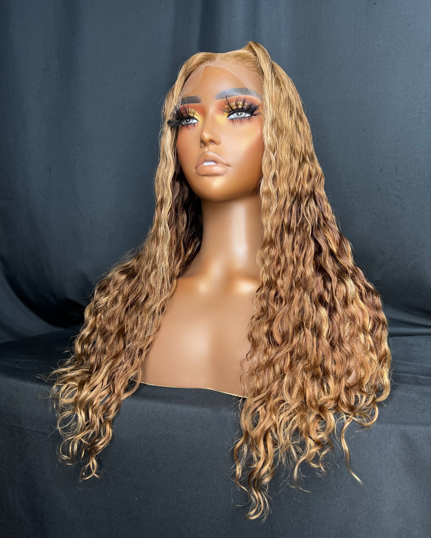 "REESE" 5X5 HD LACE CLOSURE, 18-INCH, CURLY, LAST 2 YEARS PLUS, READY TO WEAR WIG
