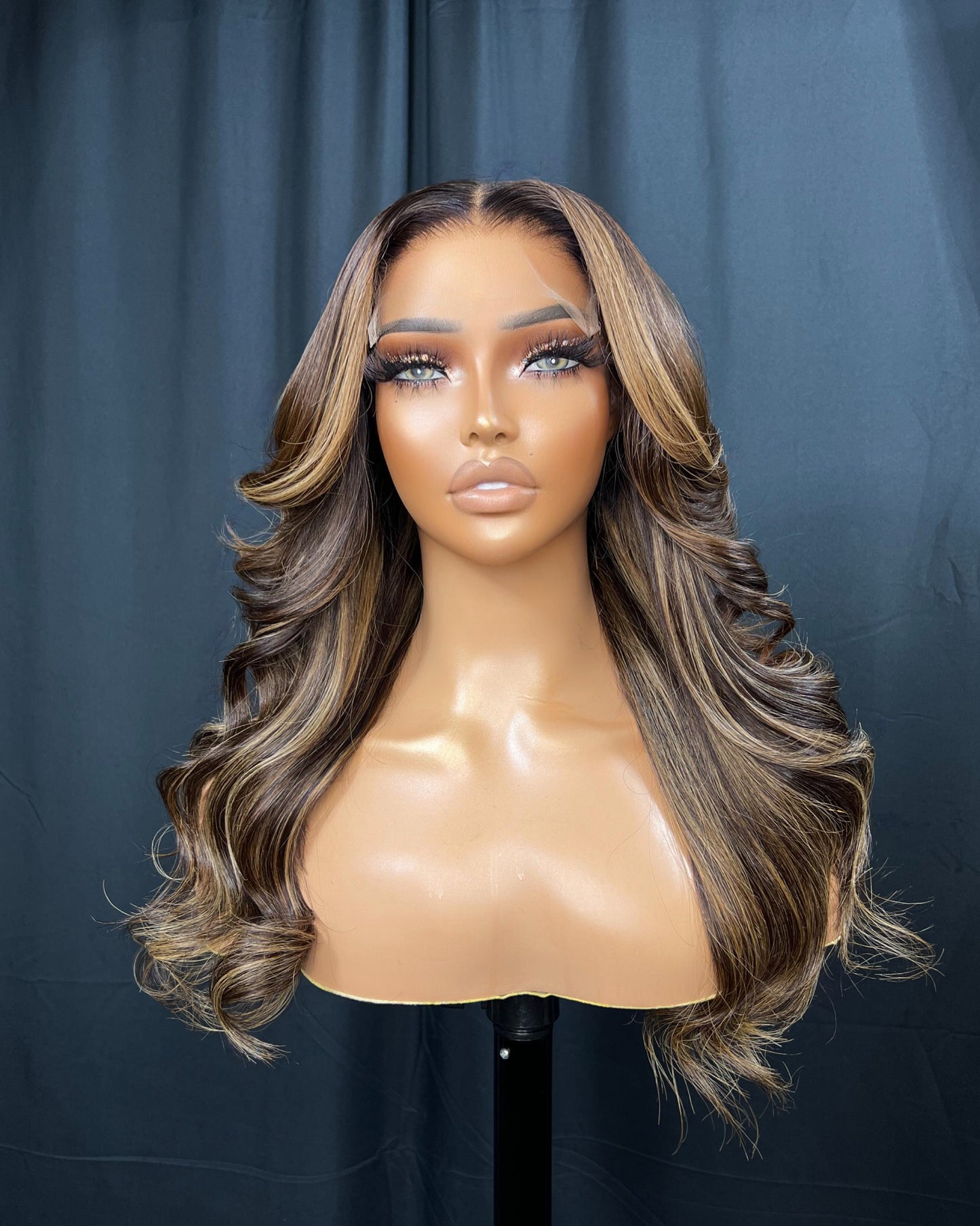 “DIME 2” 5x5 TRANSPARENT LACE CLOSURE, 16-INCHES, BODY WAVE, HIGHLIGHT WIG, GLUE-LESS READY-TO-WEAR WIG