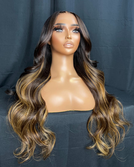 “AQUILA” 5x5 HD LACE, 24-INCH WIG, STRAIGHT WIG, LAST 3 YEARS PLUS