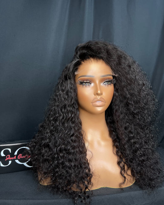 “JÁKAYLA” 5X5 HD LACE CLOSURE, 18-INCH, GLUE-LESS, BEST CURLY HAIR, READY TO SHIP WIG.