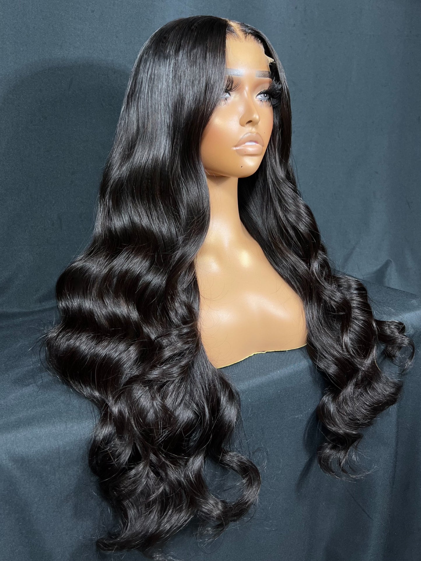 WIG 11, 2X6 CLOSURE, HD LACE, 22-INCH, BODY WAVE, MEDIUM CAP, READY TO SHIP WIG