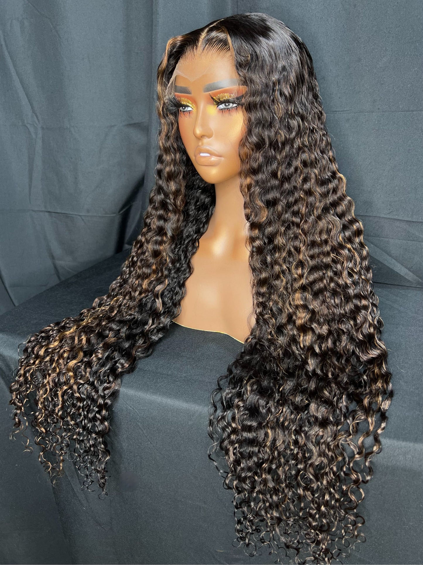 "JULIETTE" 5X5 CLOSURE, HD LACE, 30-INCH, CURLY TEXTURE, HIGHIGHTS, READY TO WEAR WIG