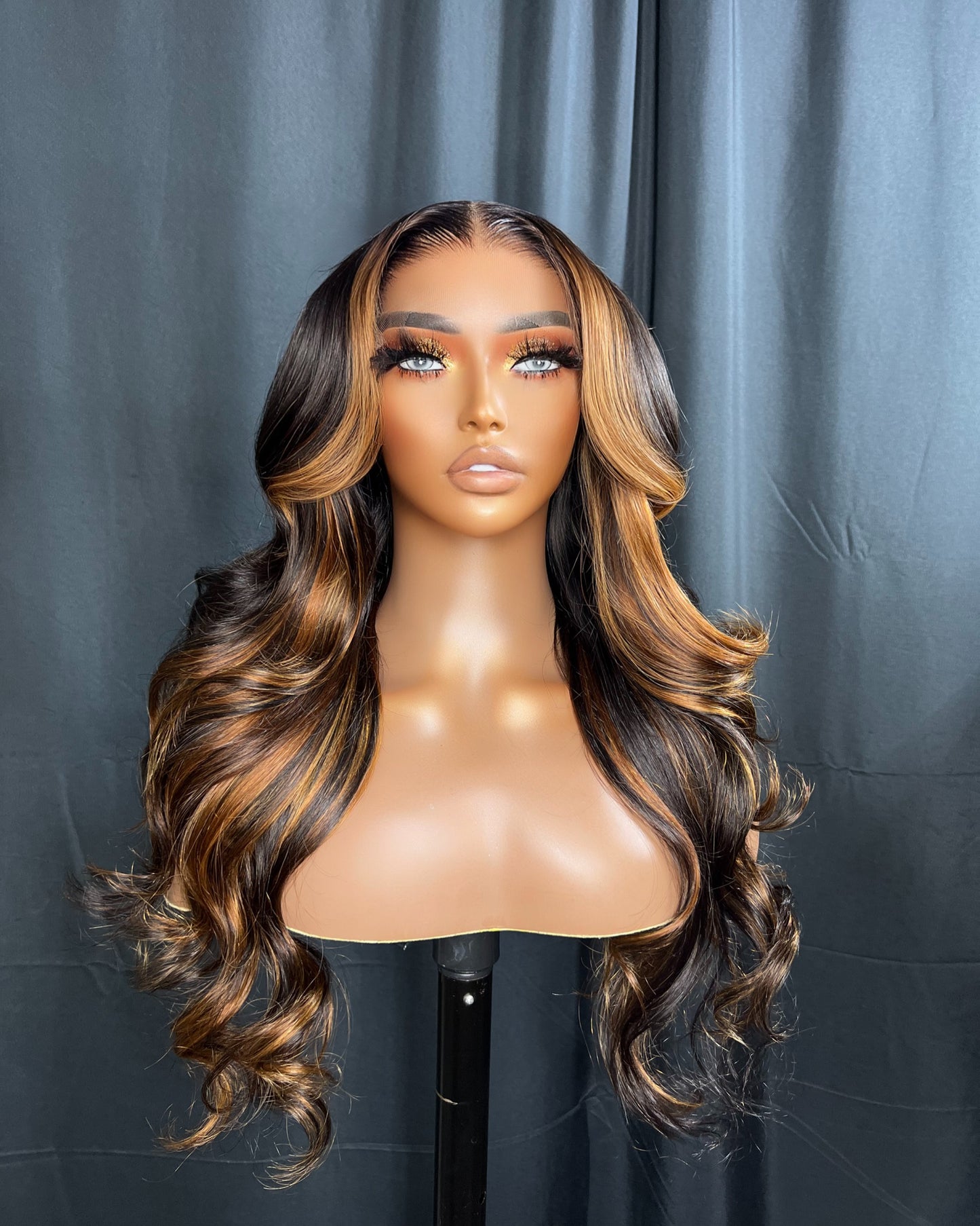 "TANGIE" 5X5 HD LACE, 20 POLEGADAS, BALAYAGE, BODY WAVE, PERUCA PRONTA PARA USAR