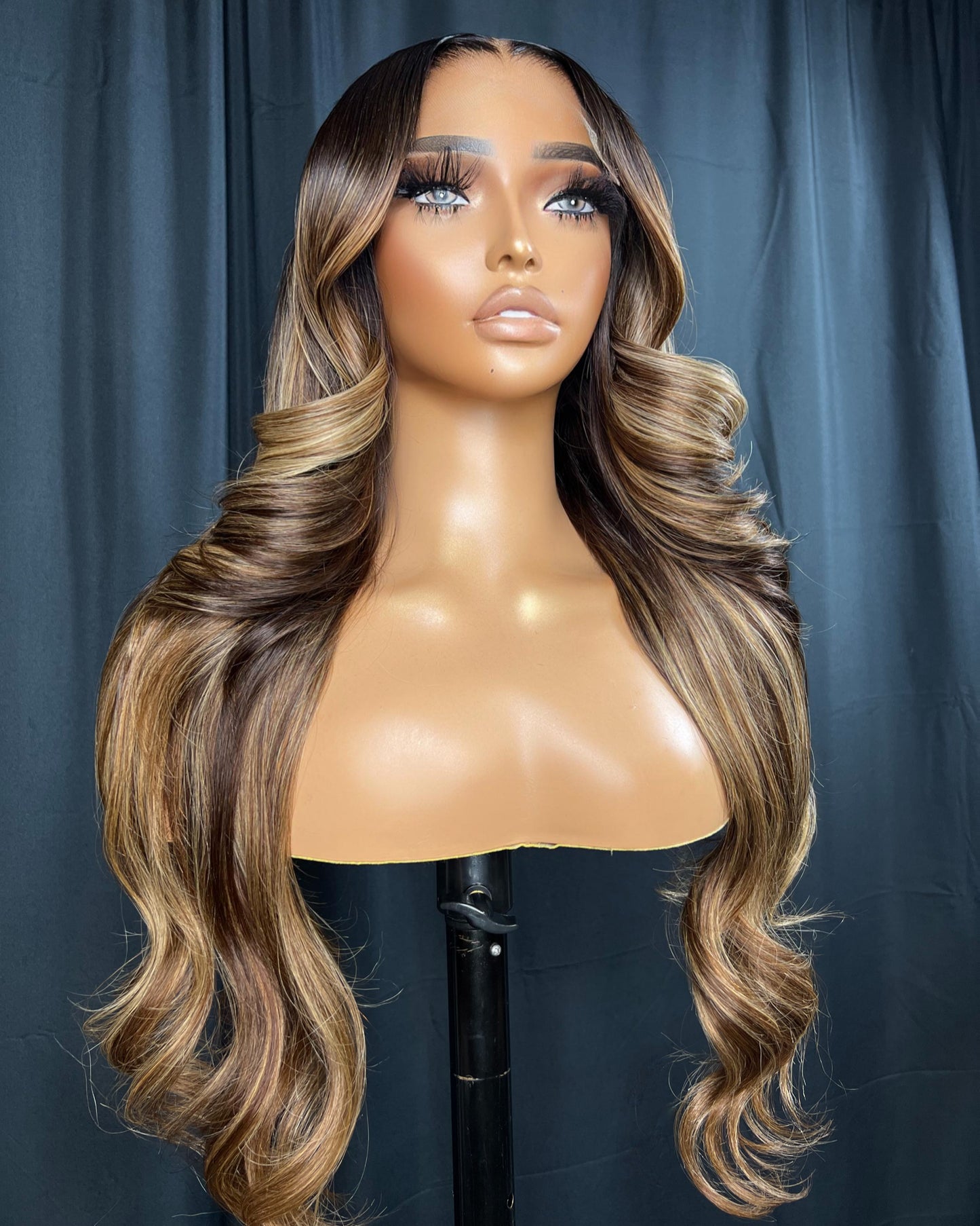 "ELENA" 5x5 HD LACE, 22-WIG, HIGHLIGHTS, READY TO WEAR WIG