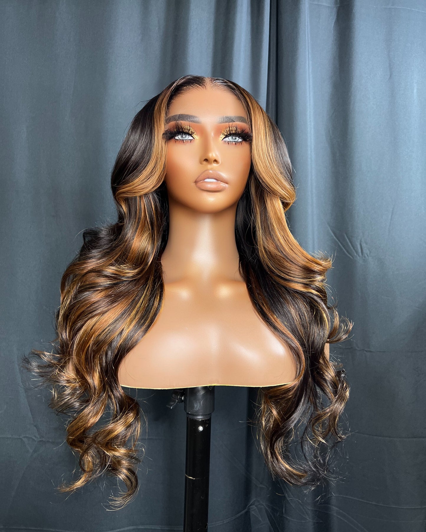 "TANGIE" 5X5 HD LACE, 20 POLEGADAS, BALAYAGE, BODY WAVE, PERUCA PRONTA PARA USAR