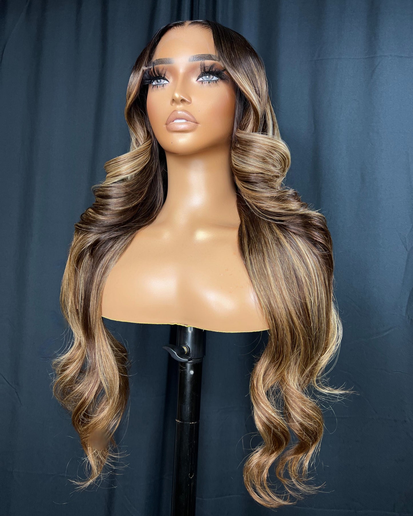 "ELENA" 5x5 HD LACE, 22-WIG, HIGHLIGHTS, READY TO WEAR WIG